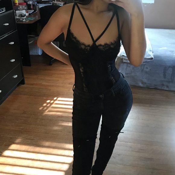 MOVING SALE 💸 Be Mine II Lace Bodysuit - Picture 3 of 4